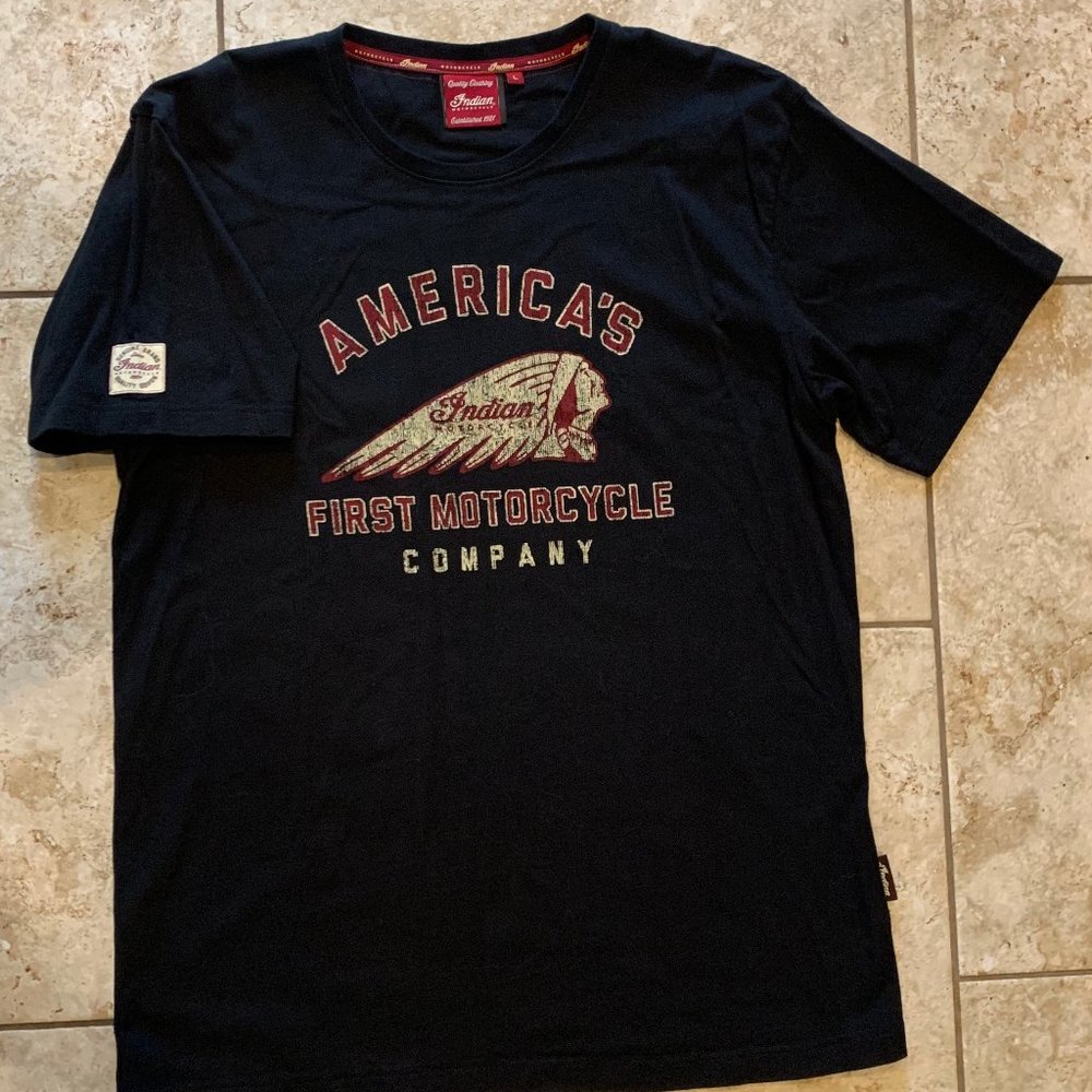Indian Motorcycle Men's T-shirt size Large
